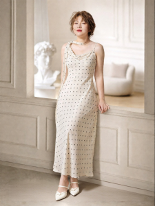 Đầm Dây In Chấm Bi Elegance Cổng Sát Nách Đuôi Cá