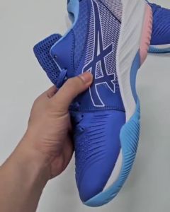 Sepatu Voli Wanita - New Arrival Sneakers Olahraga Berdecit Bisa Dipakai Cewek Cowok Terlaris 2024