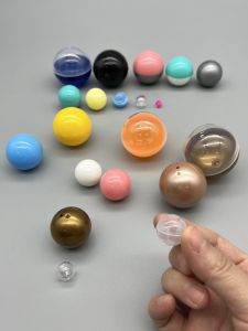 Mini 18mm Trứng Nhựa Trong Suốt Có Móc Giấy Cho Giáo Dục Trẻ Em Trứng Tròn Nhiều Màu Mở Bao Bì Cho Đồ Chơi