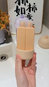 WARS Travel Bottle Liquid Organizer 4 in 1 Tempat Sabun Travelling