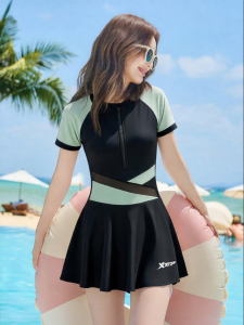 XTEP | Conservative Fat-concealing Swimwear One-piece