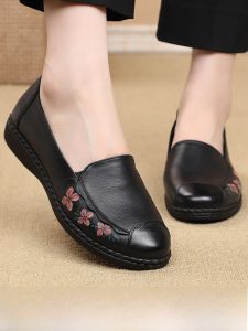 SHIPAILUO | New Comfortable Soft Bottom Genuine Leather Mom Shoes Ethnic Style Large Size Retro Floral Print Womens Shoes Elderly Ladies