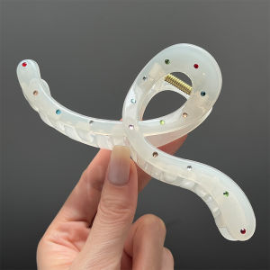 กิ๊บติดผมรูปฉลามสุดเก๋สำหรับผู้หญิง กิ๊บติดผมสไตล์เกาหลี เครื่องประดับผมแบบอเนกประสงค์สำหรับฤดูร้อน 2024 กิ๊บติดผมแบบมีซิปสำหรับเด็ก