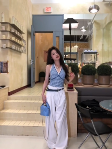 RedBeauty🍈จัดส่งจากกรุงเทพฯ🍋เสื้อคล้องคอติดกระดุม สม็อคหลังแหวกหน้า ผูกโบว์ด้านหลัง สีสันสดใส สไตล์หน้าร้อน