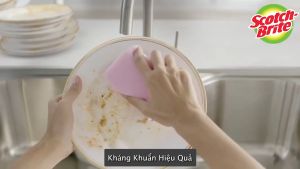 3M สก๊อต์-ไบรต์ ฟองน้ำแอนตี้แบคทีเรีย สีชมพูอ่อน สำหรับไร้ริวรอย ขนาด 115 มม.x70 มม. (แพ็ค 3)