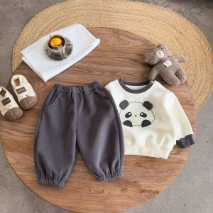 ชุดกันหนาวน่ารักสำหรับเด็ก ชุดสเวตเตอร์หมีแพนด้าขนาดเล็ก ชุดฤดูใบไม้ร่วง ชุดเด็ก เสื้อผ้าเด็ก ชุดกันหนาวน่ารัก ชุดเด็กชาย ชุดเด็กหญิง