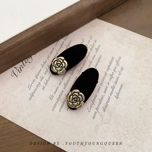 กิ๊บติดผมแบบมีขนนุ่มขนาดเล็กสไตล์ย้อนยุคสำหรับผู้หญิง กิ๊บติดผมรูปปากเป็ด ตกแต่งผม ฤดูใบไม้ร่วง/ฤดูหนาว สไตล์ใหม่