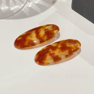 กิ๊บติดผมทรงกลมสำหรับผู้หญิง 2024 รุ่นใหม่ กิ๊บติดผมทรงปากเป็ดแบบหน้าม้า ตกแต่งผมด้านข้าง สไตล์เกาหลี วัสดุอื่นๆ