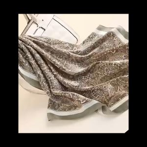 Khăn choàng cổ lụa vuông hoa hạt điều size 70x70cm Turban đội đầu thời trang phong cách Hàn Quốc 2022