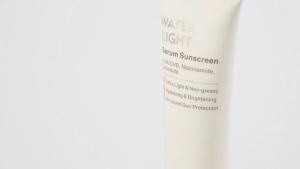 [Buy 1 Get 1] 1SKINEVER Water Light Serum Sunscreen SPF 50