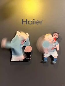 Bandai | Nam Châm Tủ Lạnh Haaland - Cảnh Bóng Đá Hoạt Hình Với Trọng Tài Xoay Tròn Bị Cầu Thủ Đá Phụ Kiện Anime Vui Nhộn Dành Cho Người Sưu Tầm