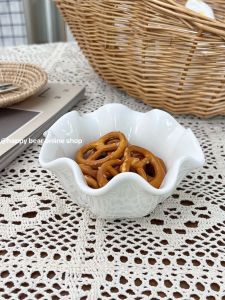 LeBear French Style Pure White Sauce Bowl Retro Lace Ceramic Small Snack Plate Atmosphere Dining Utensils 4 Inches Size