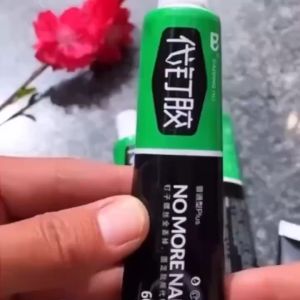 กาวไร้ตะปู 180g super glue multi-purpose glue instant dry welding glue real iron glue waterproof glue leak free glue fast curing glue กาวไร้ตะปู กาวอเนกประสงค์ ติดแน่นทนทาน กาวติดเหล็ก กาวกันน้ำรั่ว กาวซ่อมรองเท้า ทนต่ออุณหภูมิสูง กาวที่แข็งแกร่ง กาวตะปู