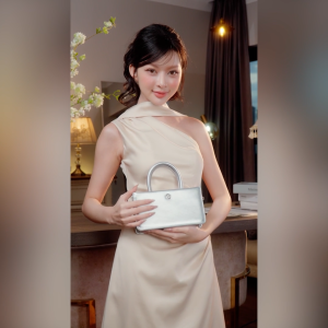 Bộ hộp quà YUUMY (Túi đeo chéo nữ YUUMY YN288 + Hộp quà YHQ2 + Túi giấy YTG2 + Túi rút BVR3838 + Thiệp cảm ơn YBT1)