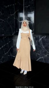 LALEESA Gaun Violet Retro Parisienne Muslimah Dress