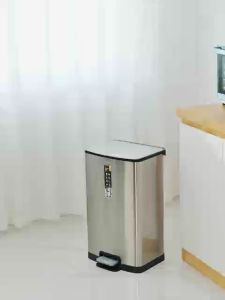 Rubbish Bin/Trash Bin/Garbage Bin For Home Or Office | Gentle Closing & Filters Out Bad Smells | Fingerprint-Resistant Surface