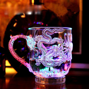 แก้วเบียร์เรืองแสงพร้อมไฟ LED แก้ววิสกี้เปลี่ยนสีได้อุปกรณ์สำหรับดื่มบาร์คลับวันเกิด