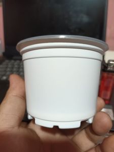 PVC SOFT POT WHITE THICK DIAMETER 9CM X 7CM HT.