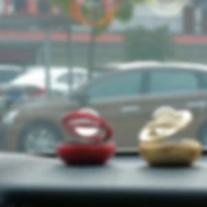 Solar Car Air Freshener Rotating Aromatherapy Diffusing Car Interior Air Freshener Perfume Fragrance Mist