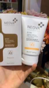 Kem chống nắng phổ rộng bảo vệ da dùng cho mặt và body Neova Active SPF 43 (Hàng công ty)