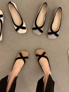 Comfortable soft soled slip-on ballet casual shoes Leather square head bow bow single shoes