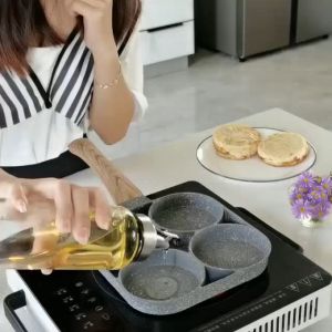 [HỎA TỐC 2H] Khuôn Chảo Chiên Rán Trứng Làm Bánh 4 Ngăn 4 Lỗ Chống Dính Tay Cầm Gỗ