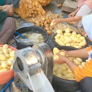 Kentang Goreng Kering Balado Pedas Manis Kentang Mustofa Anam Original Teri Kacang Snack Cemilan