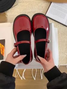 ON ROAD รองเท้าแมรี่เจนย้อนยุคฝรั่งเศสรองเท้าส้นเตี้ยสตรีฤดูใบไม้ผลิและฤดูร้อนรองเท้าส้นหนาหัวกลมพร้อมกระโปรง