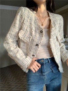Fall 2024 New Loose Short Plaid Long Sleeve Button up Coat Womens Fashion Design Edge Ruffle Design Sensation Outerwear