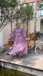 BEST SELLER Amisha Dress Bahan Silk mix Brukat Premium / Gamis Wanita Terbaru 2023 Modern Lebaran / Gamis Kondangan Mewah Elegan / Dress Muslim / Fashion Wanita Muslim