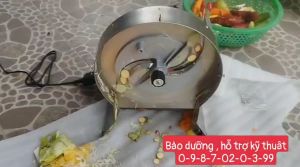 Máy thái lát củ quả Thân máy làm bằng inox an toàn bền bỉ