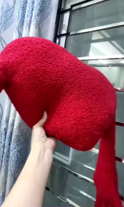 Gối ôm hình bàn tay trái tim – Quà tặng ngọt ngào cho bạn gái mới nhất 2025