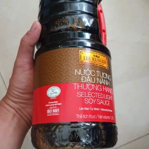 Nước Tương Đậu Nành Thượng Hạng Lee Kum Kee 1.75L/ Selected Light Soy Sauce