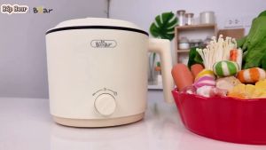 Nồi Điện Đa Năng Bear 12L Nồi Điện Mini Đa Năng Nấu Mì Chiên Xào Chống Dính Kèm Xửng Hấp MC-4H16H - HÀNG CHÍNH HÃNG