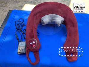 เครื่องนวดคอ OMRON รุ่น HM-141-BW สีแดงเลือดหมู