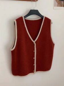 Retro Red คอวี ผ้าแคชเมียร์ถัก เสื้อกั๊ก คาร์ดิเกน ผู้หญิง ฤดูใบไม้ร่วง ความรู้สึกบรรยากาศคริสต์มาสใหม่ เสื้อกล้าม เสื้อสเวตเตอร์