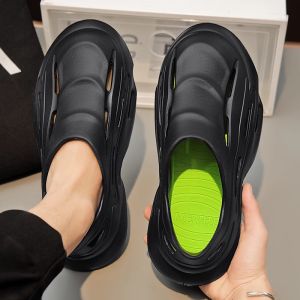 Mens Sandals 2025 New Style Water Shoes Rainy Day Sports Favored Hole Hole Beach Shoes Breathable Flat Heel Korean Version