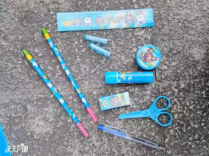 WTBS Paket Alat Tulis Set 8in1: Pilihan Terbaik untuk Anak TK