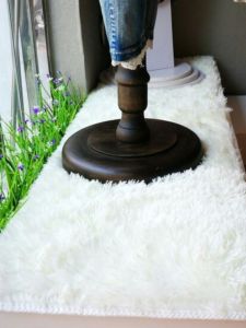 White Long Plush Mannequin Stand Rug for Shoe Store Window Display Counter Top Mat Home Decorative Carpet Silk Material