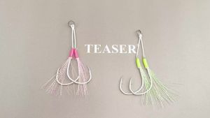 TEASER 2pcs/bag HK046  Luminous Sea Fishing Double Hooks Strength Slow Jigging Hook 1/0-5/0 High Carbon Metal Jig Assist Hook