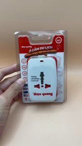 Ổ cắm du lịch Điện Quang ĐQ ESK TV07 2U 1C ( Màu trắng 2 cổng USB 1 cổng type C)