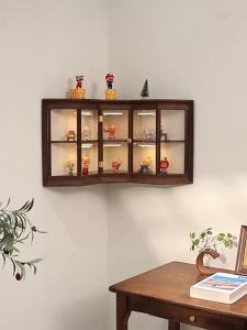 ARTPIONEER | Vintage Style Dustproof Glow-in-the-Dark Collectibles Display Shelf