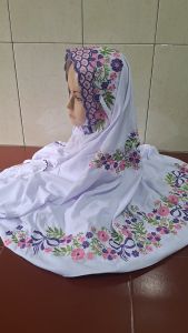 Mukena Terusan Lajuran Langsungan Dewasa Bordir Santri Jumbo Bahan Adem Motif Pitaloka