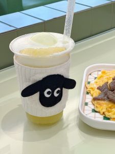 Gogo Glow Cup Cover Universal Cartoon Cute Insulated Cup Protective Cover Heat Resistant Anti-Fall Water Cup Anti-Slip