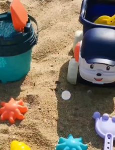 LJE 6in1 beach toys sand bucket with shovel set