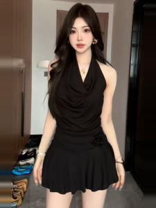 QINWEIYU | Layered Lace Halterneck Dress