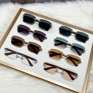 8Pieces/Set Of Sunglasses Women Fashion Rectangle Rimless Sun Glasses Retro Wooden Frame Eyewear Outdoor Wedding Accessory
