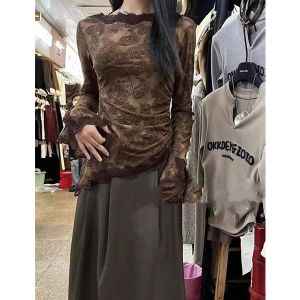 เสื้อเชิ้ตผู้หญิงทรงเข้ารูปแขนกระดิ่งผ้าลูกไม้บางๆ ฤดูใบไม้ร่วง 2024 เสื้อเชิ้ตผู้หญิงแขนยาวคอตั้งลายสก็อต