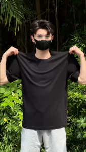 เสื้อยืดผู้ชายสไตล์ Casual คอเหลี่ยม แขนสั้น ผ้าฝ้าย 100% สีดำ แฟชั่นสปอร์ตแอนด์สตรีท