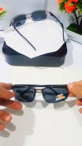 Kacamata Polarized Pria Full Rim Warna Hitam dengan Lensa UV Protection - Bisa Bayar di Tempat